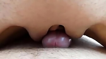 Schau Dir Diese Vollbusige Babe An, Wie Sie In Diesem Intensiven Orgasmus-Video Hart Kommt