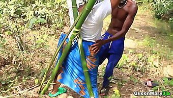 সত্যিকারের এবনি বেবি বাইরে বাঁধা এবং হার্ড ফাক করা হয়েছে