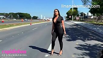 Lina Nakamura, Uma Asiática Safada, Dá Prazer Oral Na Rodovia Até Negão, Um Caminhoneiro Habilidoso Que Ajudou Com Reparos Em Carros - Mulheres Indianas E Latinas Se Juntam Para Um Encontro Selvagem